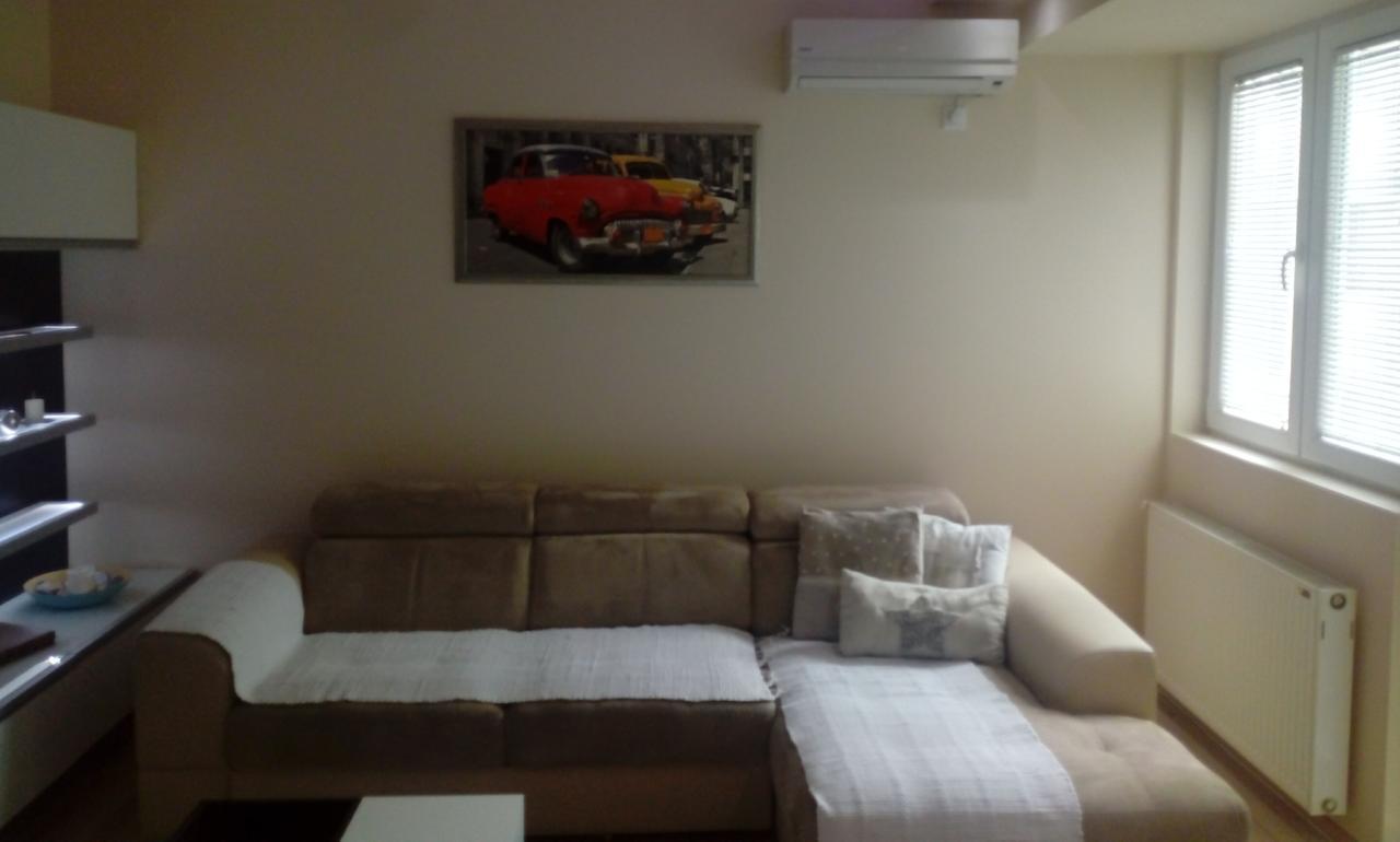 Apartman Zvezda Appartamento Jagodina Esterno foto