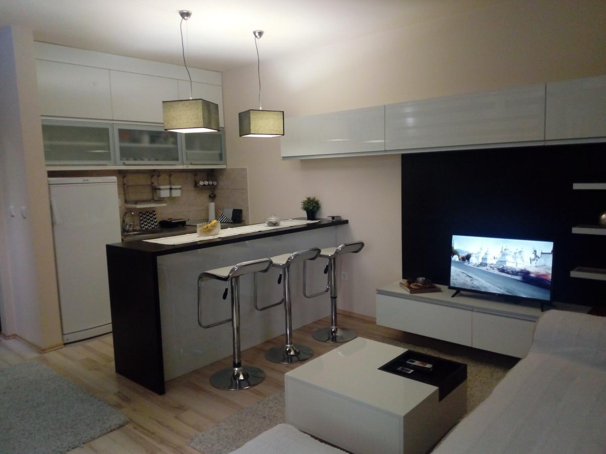 Apartman Zvezda Appartamento Jagodina Esterno foto